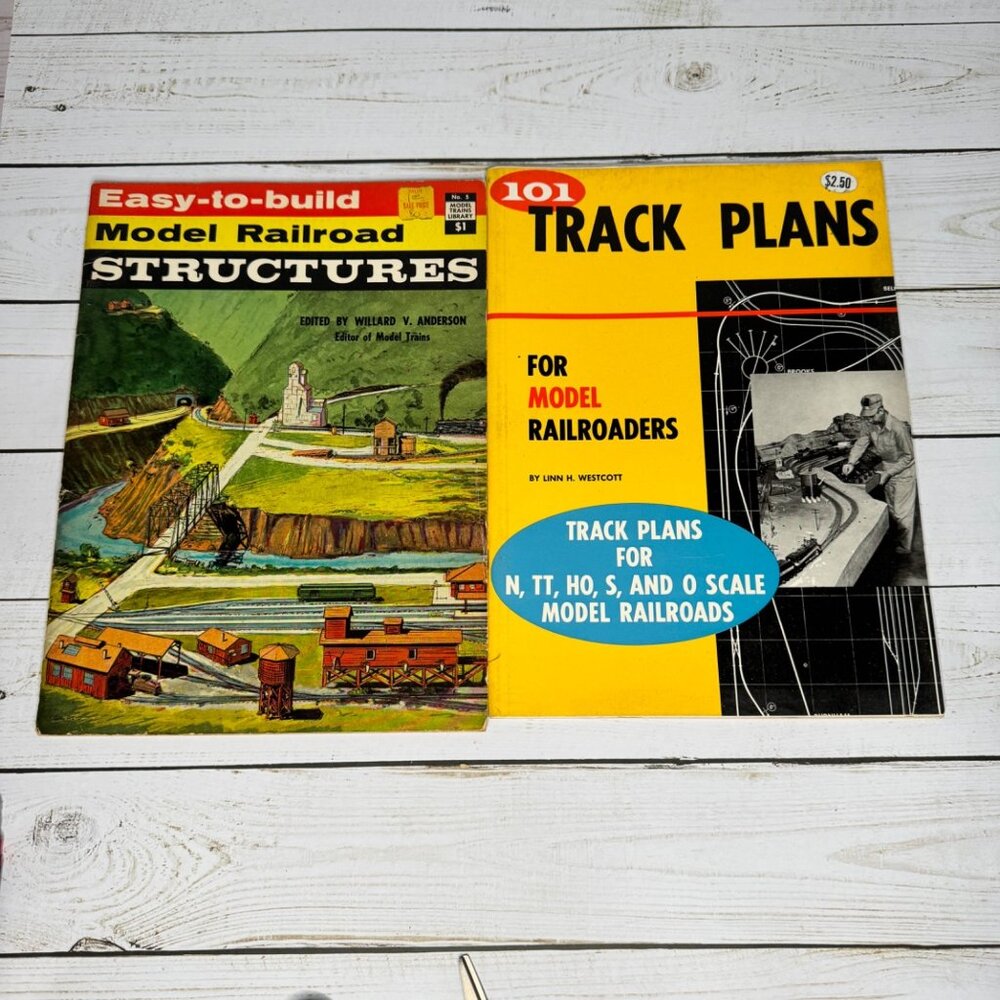 Lot of 2 Easy-To-Build Model Railroad Structures 101 Track Plans Model Railroads